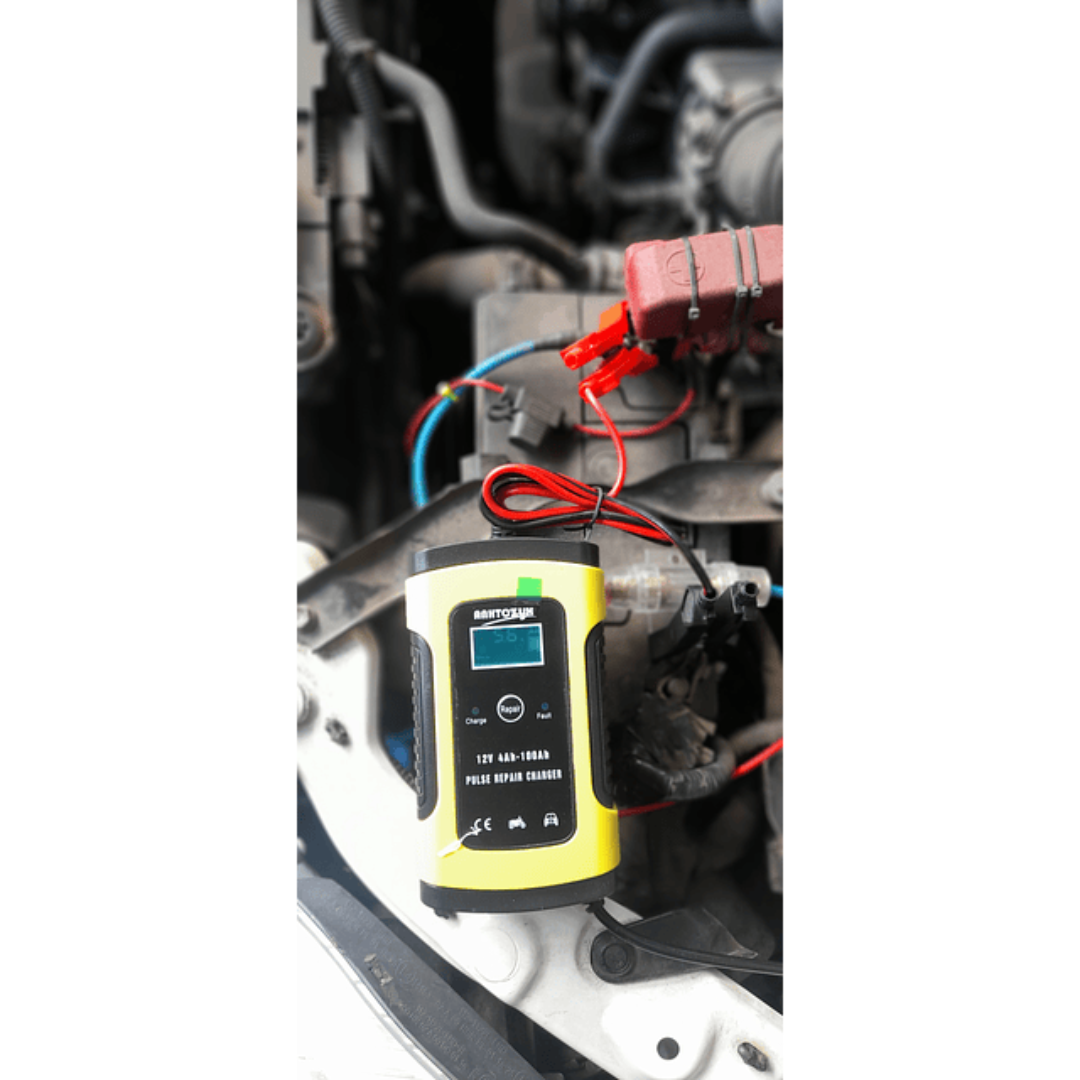 Cargador de Batería Auto Moto 12v